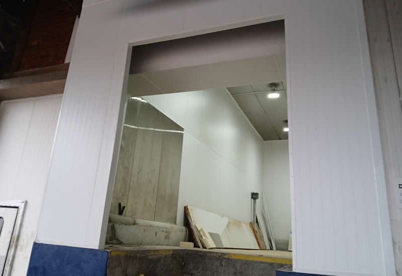 Construo de doca de Carregamento: Marfrig Vrzea Grande - MT